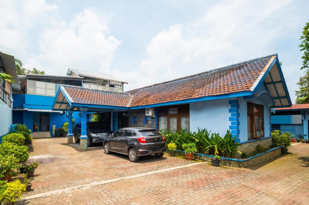 Reddoorz Syariah At Jl Pangeran Hidayatullah Cianjur Hotel Екстериор снимка